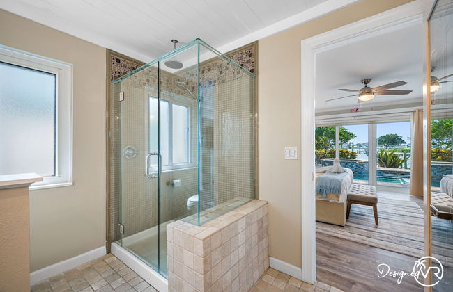 Chic 8BR with Heated Pool & Waterview - Photo 31