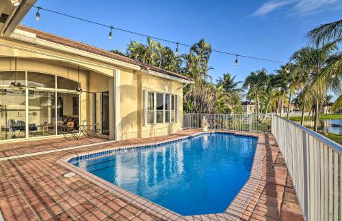 Poolside Paradise with Lake Views in Miramar! - Foto 26