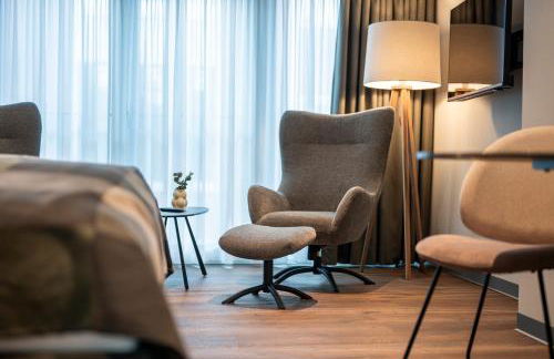 boardatfour - Foto 1