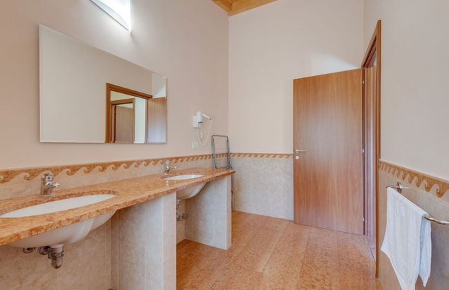 Apartment by Lake Idro With Mountain Views - Foto 13