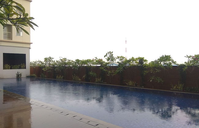 Modern Style Studio Tamansari Mahogany Apartment with City View - Foto 13