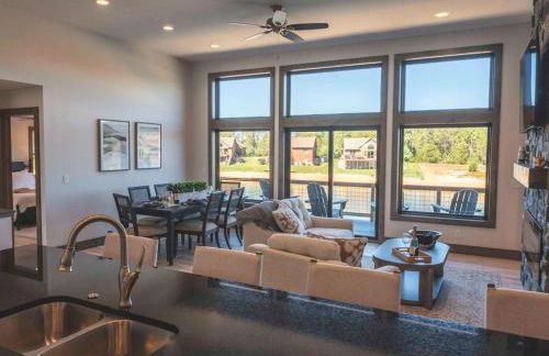 Lakeside Luxe Haven Family-Friendly Arcade - Foto 2