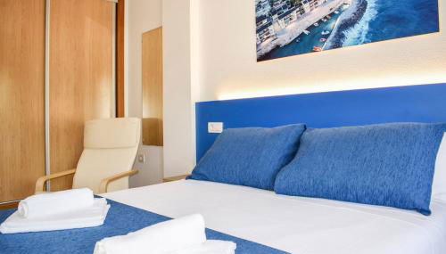 Apartamentos Playamar - Foto 5, towels, wardrobe