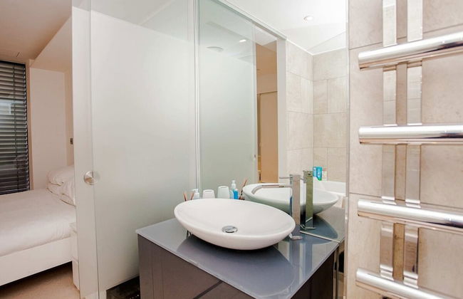 Exquisite 2 Bedroom Apartment In Bank - Photo 14