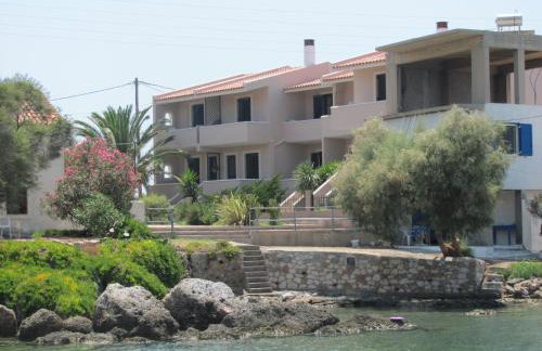 Lakonia Bay Apartments - Photo 1