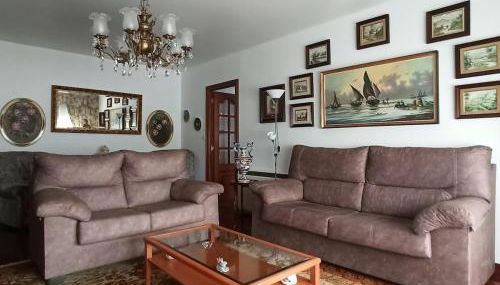 Piso Amplio y Céntrico en Mugardos - Foto 3