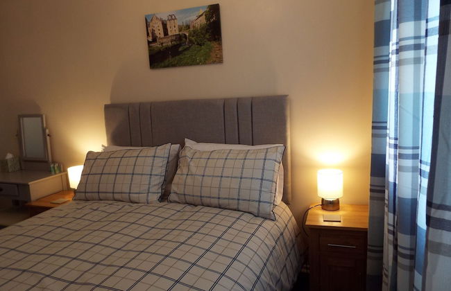 Ideal Central Edinburgh Location With On-site Private Parking - Photo 10