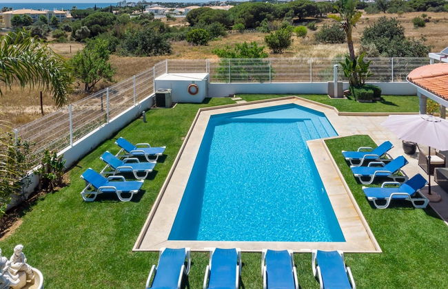 Maria in Albufeira With 6 Bedrooms and 5 Bathrooms - Photo 17