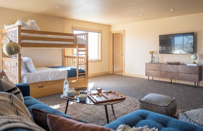 Powell by Avantstay Secluded Home Only 10 Mins From DT Bend w/ Hot Tub - Foto 6