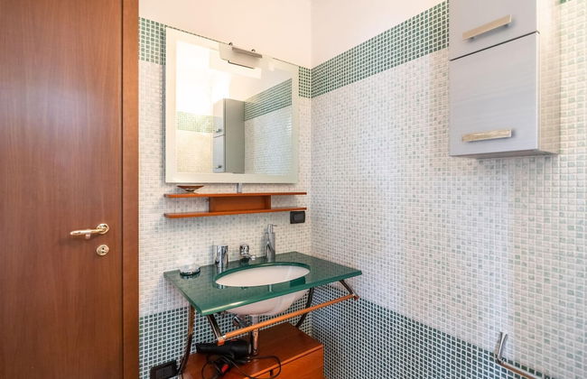 Belvilla by OYO Casa Cristina Meina Centro - Foto 16