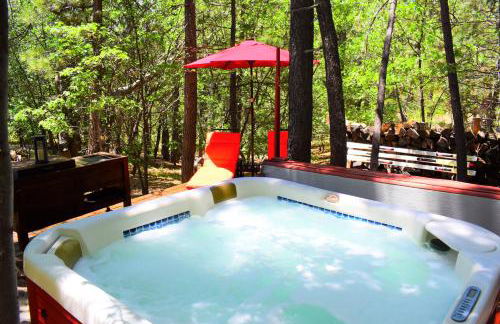 Dream Getaway-Secluded Hot Spa-Walk to Village-Walk to Pineknot Trailhead-Plus King Bed! - Foto 40