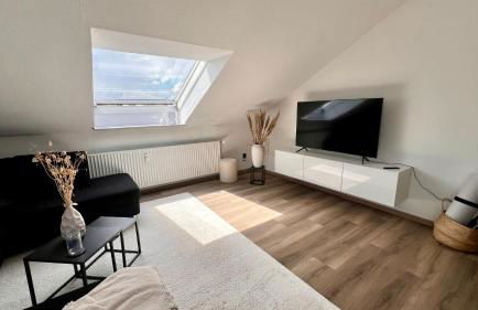 Schöne, große Ferienwohnung beim Steinhude Meer mit schnellem WLAN & Arbeitsplatz - Foto 1