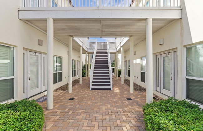 Large Family Condo Close to the Beach With Pool! - Foto 33