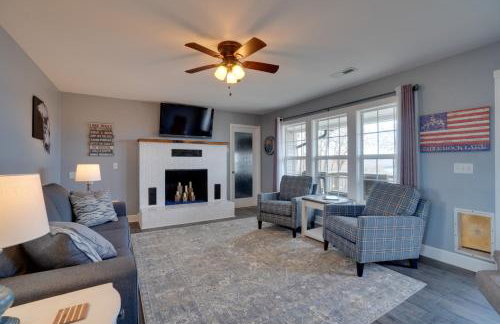 Table Rock Lake Home - Fire Pit and Lake Views! - Foto 5