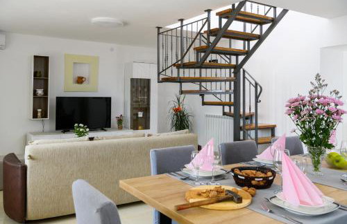 House Angela with private pool, private parking, wi-fi and fully fenced garden - WiiBuk - Foto 40