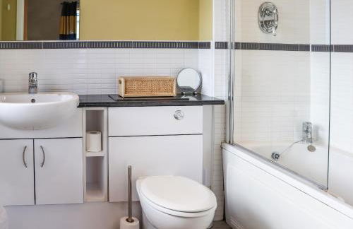 Castle View at the Viking - Photo 22