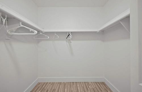 Stylish & Modern Unit Prime Location & Comfort - Foto 17