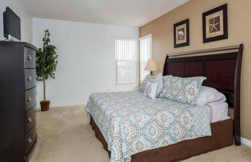 Beautiful 5 Bedroom Viola Pool Home - Foto 7