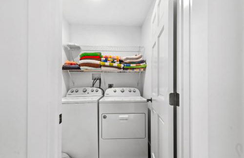 Poolside Chic by the Sea - Foto 22