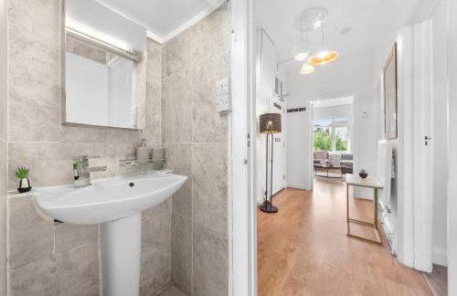 Duplex 3 Bed Apartment - Near Station - Golders Green - Central London - Foto 54
