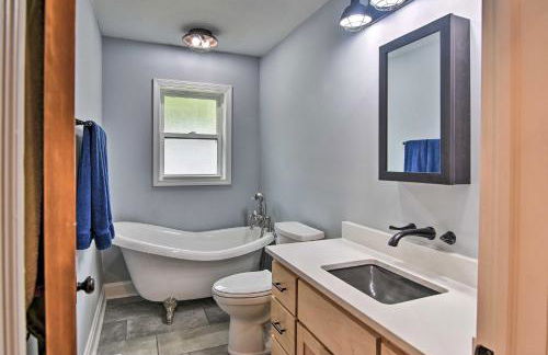 Rustic Sunset Escape on 67 Acres Outdoor Kitchen - Foto 19