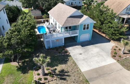 Somewhere On A Beach - 4 bedroom -Private Pool - Hot Tub - Fire Pit - Game Room - Horseshoe Pits - Walk to beach, Sound, arcade and go carts! - Foto 1