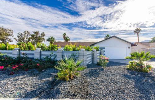 Zen Palm Springs Villa Pool and Mountain View - Foto 42