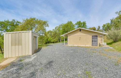 Coulterville Home with Gazebo Near Lakes and Hiking! - Foto 27