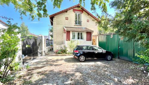 Cosy House Near Paris, CDG Airport + parking - Foto 2, Garden view