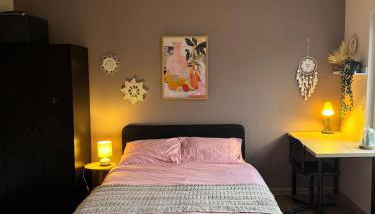 Near Messe, Airport, City Center with Private Garden and Parking - Foto 2