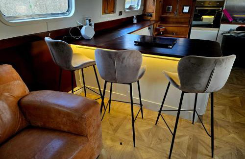 Selene Unique Luxury Houseboat Experience - Foto 14