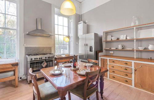 Ultra Luxury Central 2 BR Apartment By AltoLuxoExperience Short Lets & Serviced Accommodation With Free Wifi & Parking - Foto 4