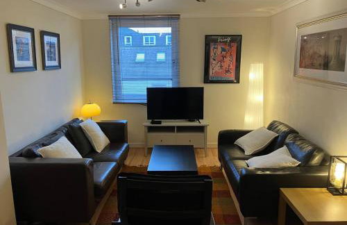 Welcoming and Homely 2 Bed in Central Location - Foto 2