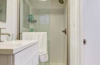 SUNNY, SERENE & CENTRALLY-Located STUDIO *PRIVACY *COMFORT *5-STARS - Foto 30