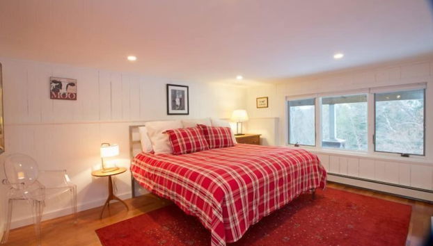 Mid_modern 4 BR - Photo 5, Chambre