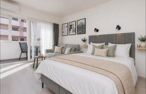 Side by Side Apartments - Photo 1