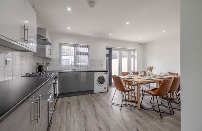 Chic and Comfy 4 Bedroom Stay Baylis - Foto 12