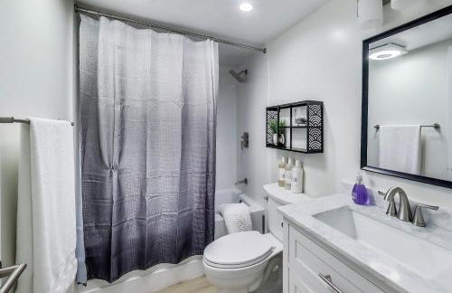 West Oakland Charm 5br4ba AC WD - Photo 43