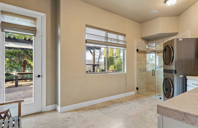 Hilltop Estate w/ Pool, Hot Tub, Fire Pit, Views Cleveland Vista by Avantstay - Foto 54