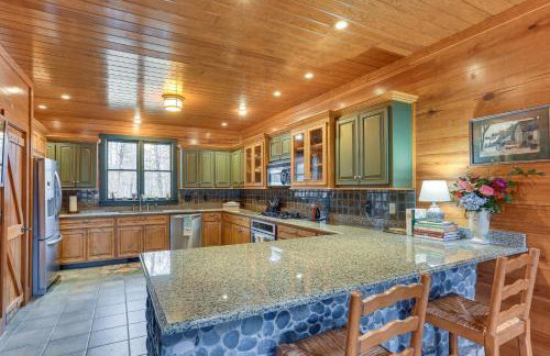 Lakefront Custom-Built Mentone Home Game Room! - Foto 8