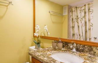 Tropical Studios at Marine Surf Waikiki - FREE PARKING - BEST LOCATION - FULL KITCHEN - SWIMMING POOL - Foto 120