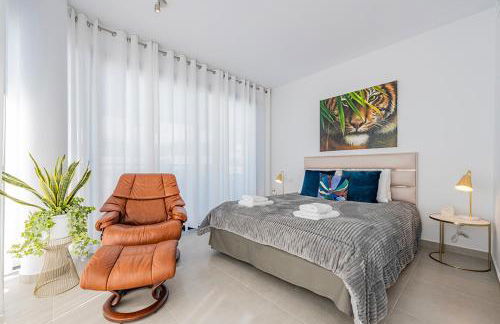 STYLISH VILLA 2018,POOL,3B.R.WIFI,NETFLIX - Foto 19