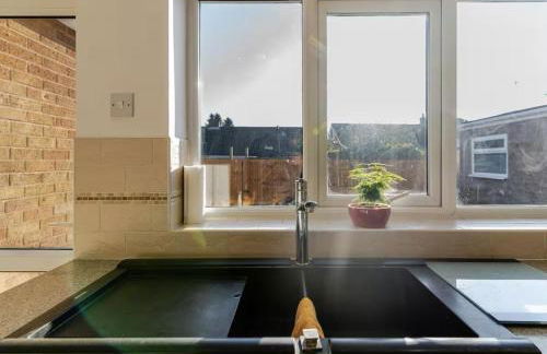 Happy Day 温馨小居-Walk to Warwick Uni & Cannon Park in Coventry that offers free parking - Foto 25