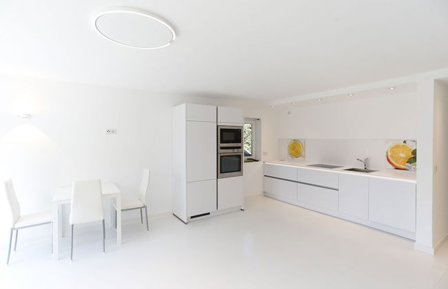 the white design apartment - Foto 12