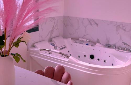 Pink Room by Loveroomeo - Foto 1