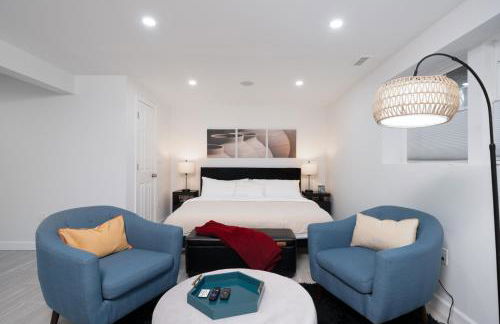 Upscale 4BR Retreat at the Reservoir! - Foto 32