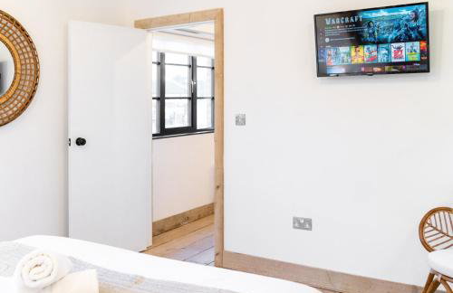 Spacious Loft Apartment - Smart TV - WiFi - On Street Parking 1NT - Foto 14