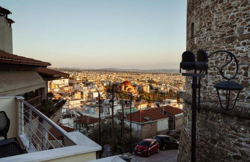 Beyond The Castle - Foto 3