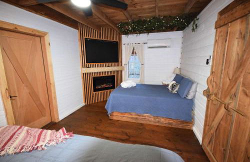 High Top cabin at Cabin Fever in NC - Foto 8