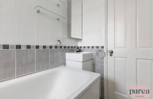Parea Living - Stylish Islington 1-Bed Flat, 6min Walk to Tube - Foto 27